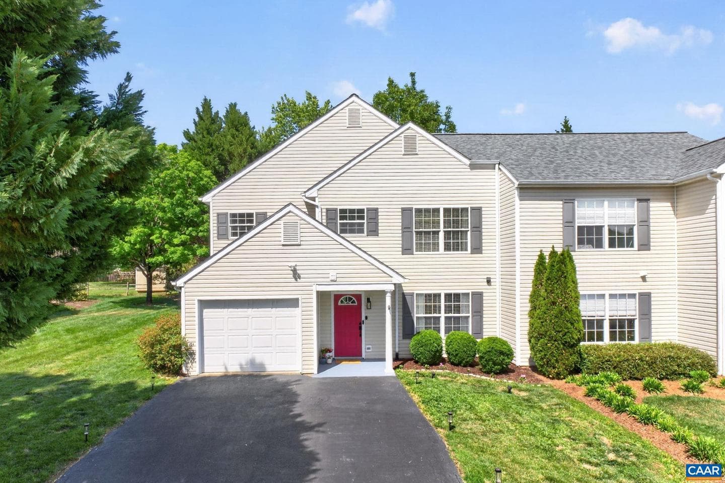 1557 Primrose Ln, Charlottesville