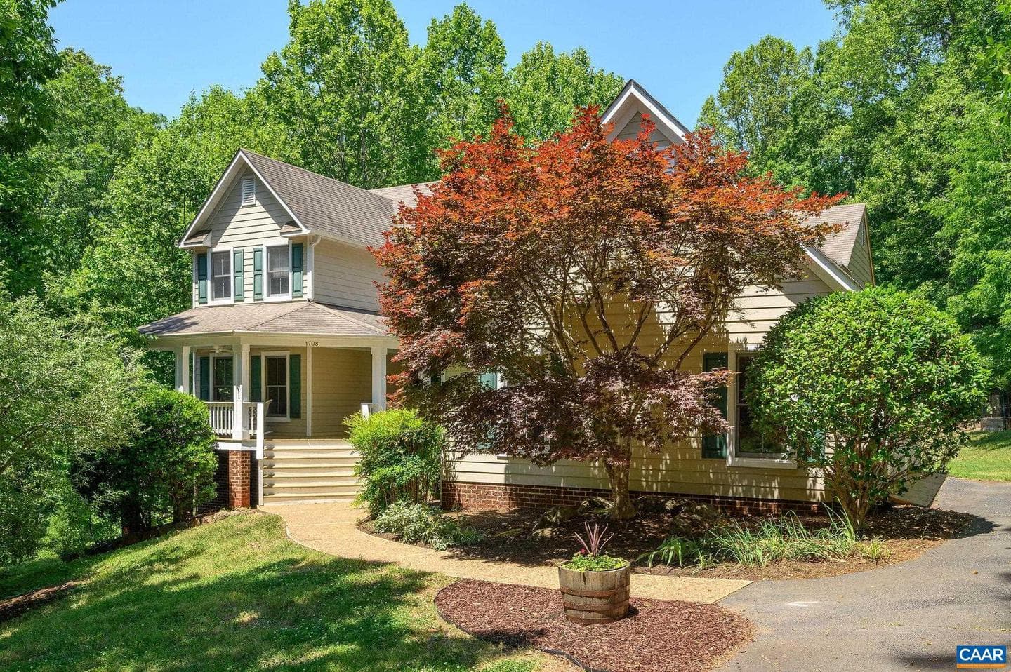 1708 Wright Ln photo 1