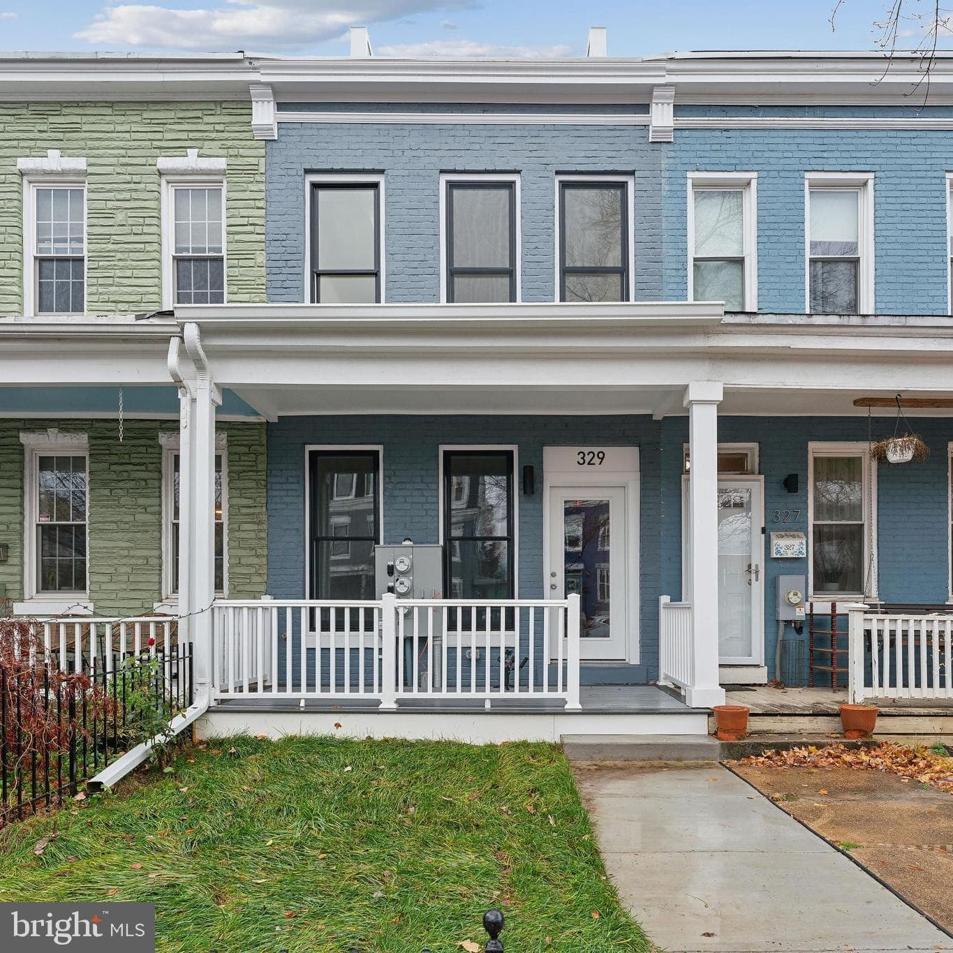 329 16th Street SE photo 1
