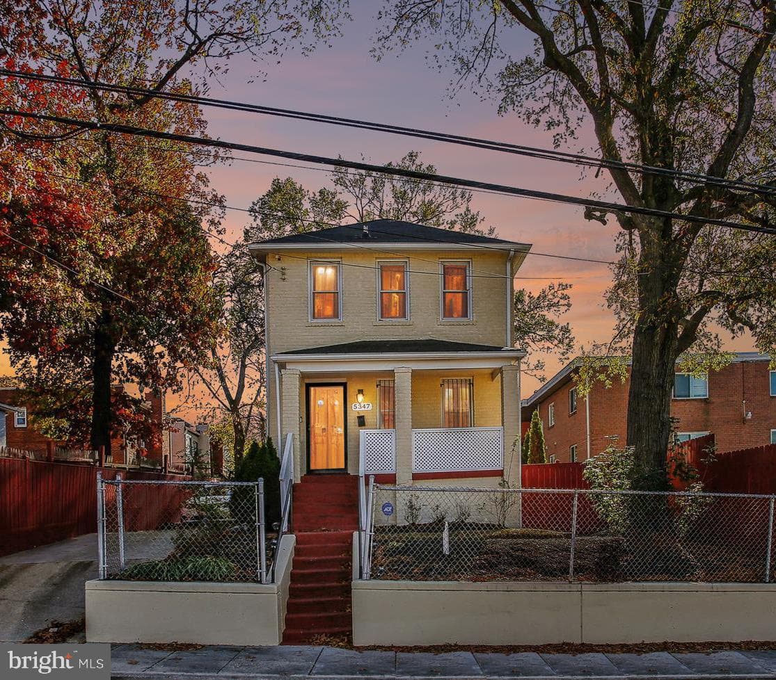5347 Bass Place SE photo 1