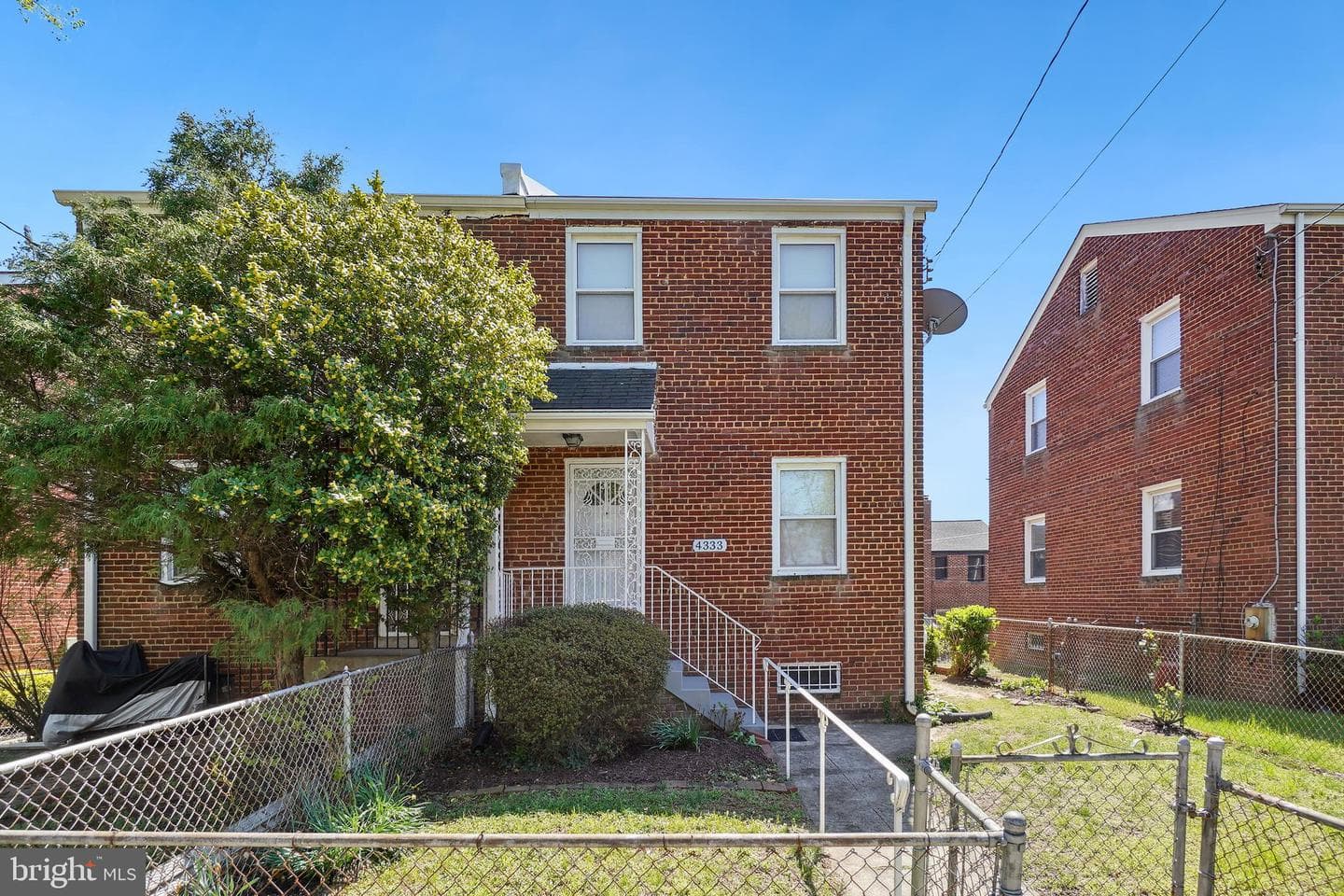 4333 Chaplin Street SE photo 1