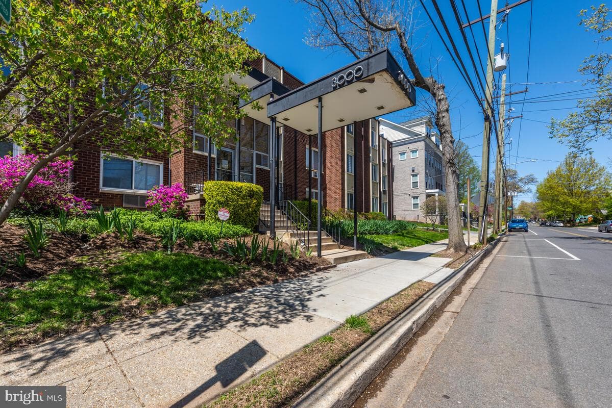 3000 7th Street NE #318 photo 1