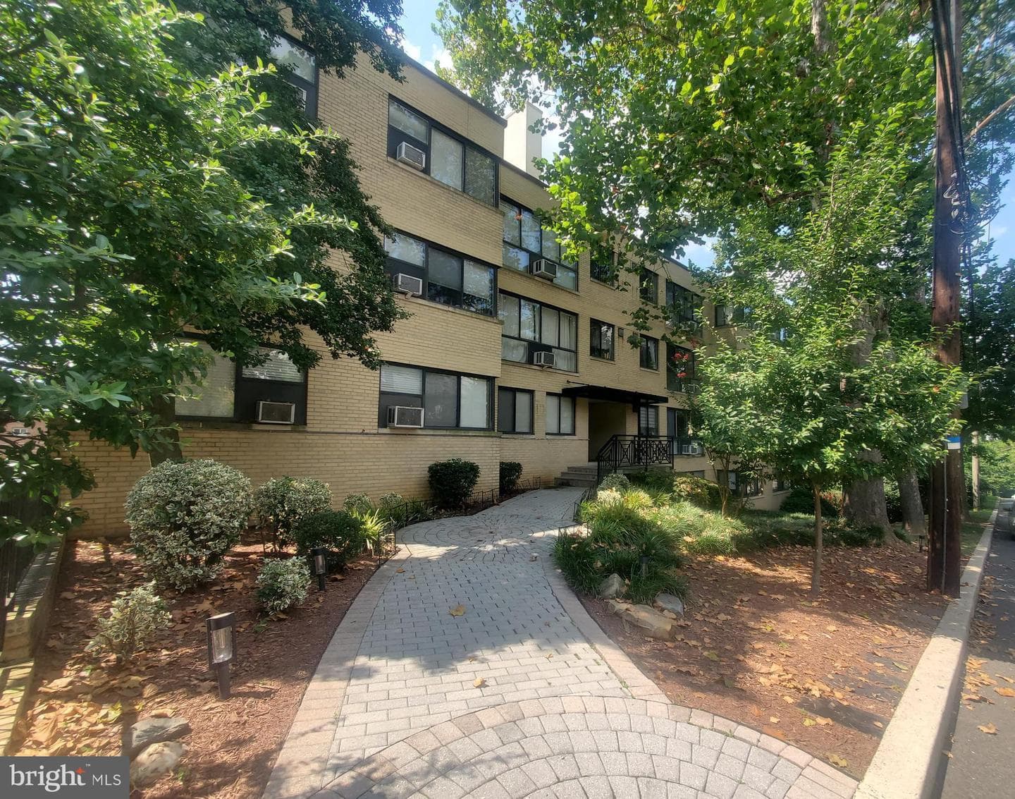 3901 Tunlaw Road NW #502 photo 1