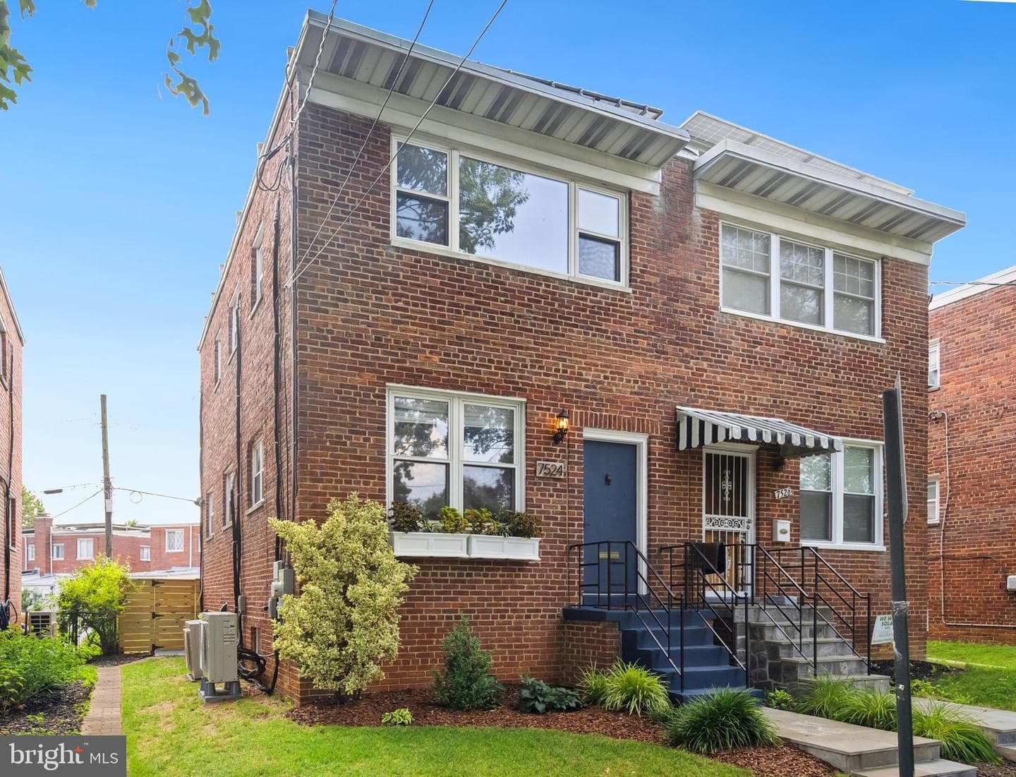 7524 Eastern Avenue NW photo 1