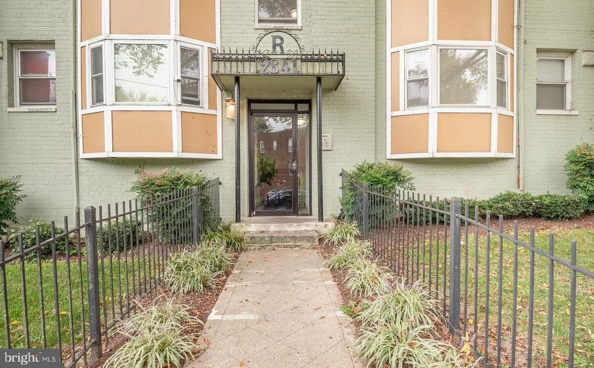 2841 Gainesville Street SE #203, Washington