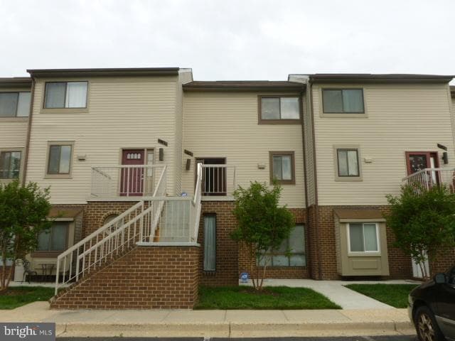 3143 Hawthorne Drive NE #3143 photo 1
