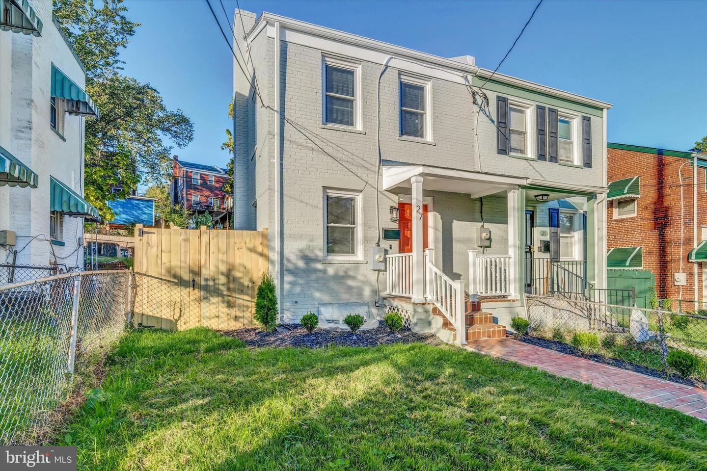 27 47th Street SE photo 1