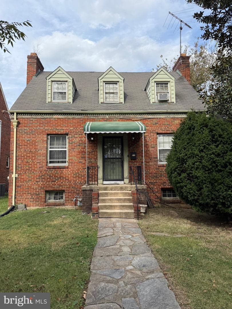 1424 Michigan Avenue NE photo 1