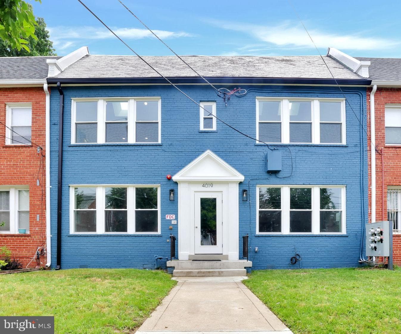 4019 9th Street NE #4