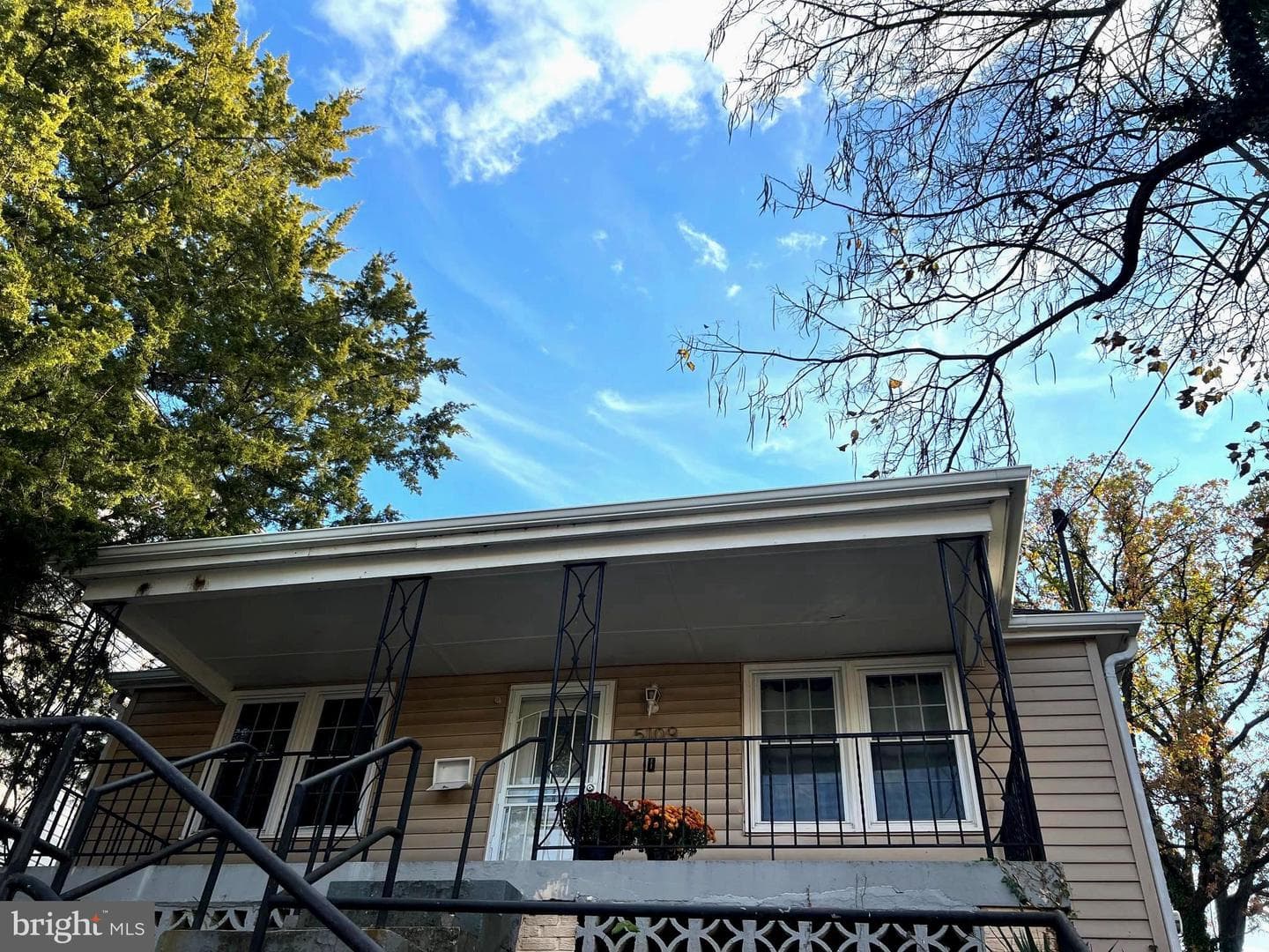 5109 Bass Place SE photo 1