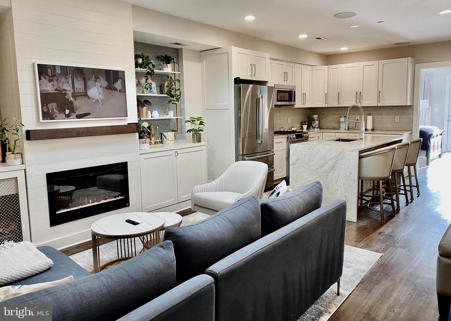 711 Jackson Street NE #3