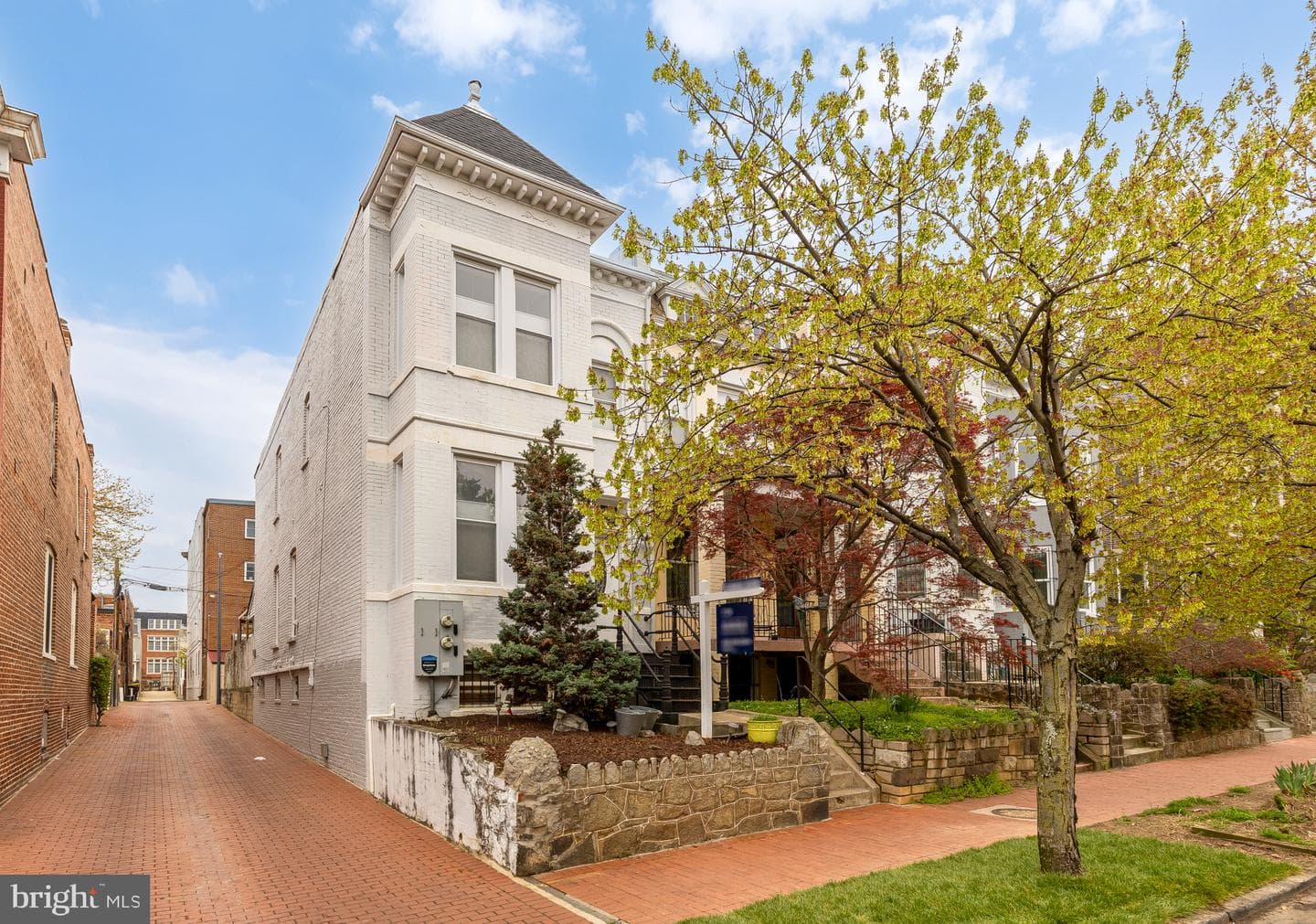 421 10th Street NE, Washington