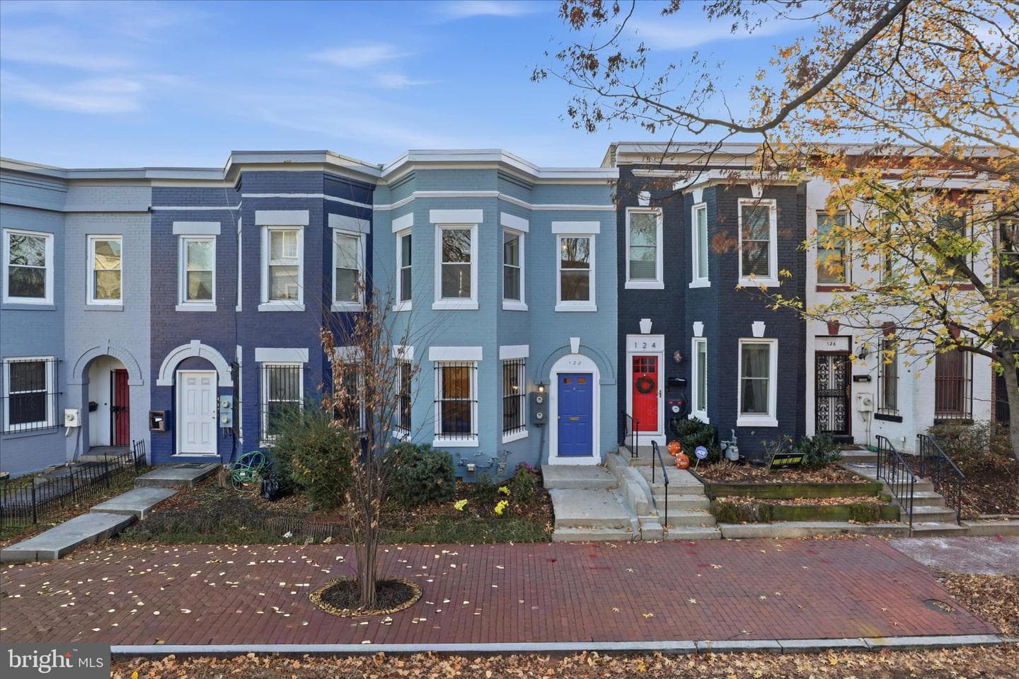 122 Bates Street NW photo 1