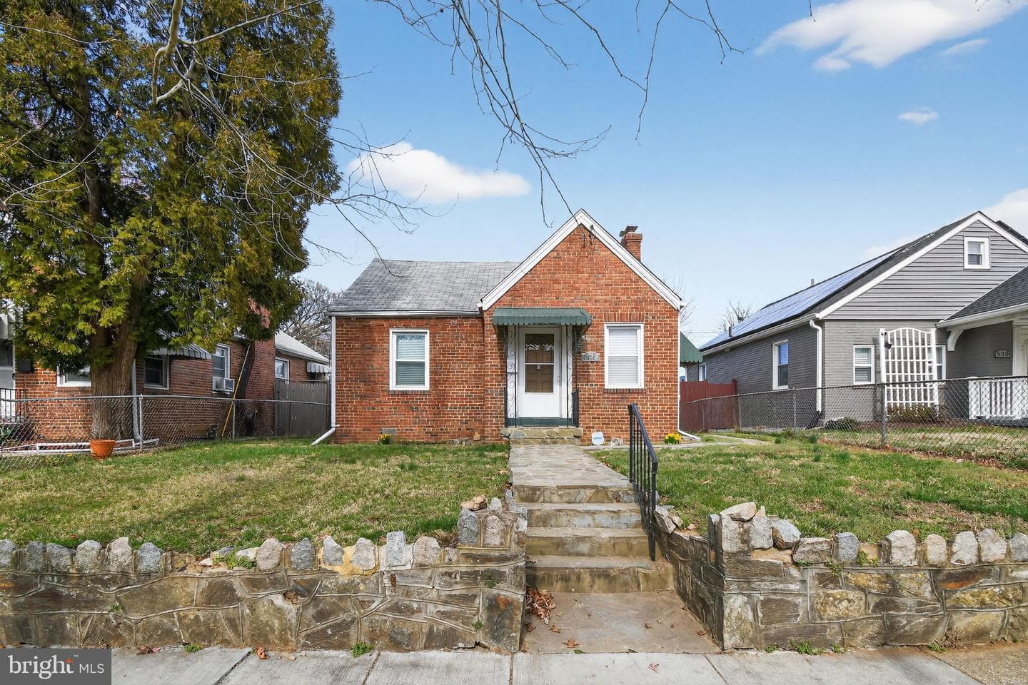 516 Lebaum Street SE photo 1