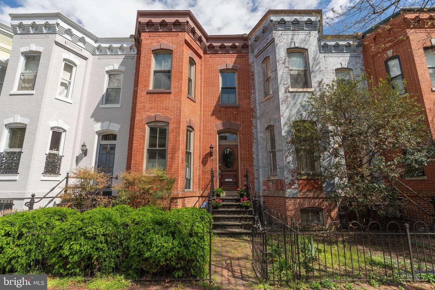 115 7th Street NE photo 1