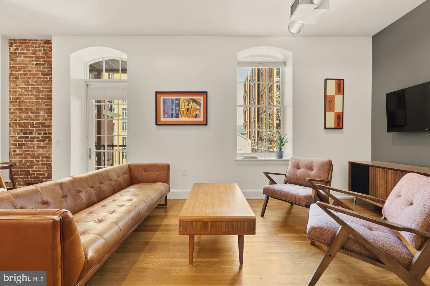 215 I Street NE #311 photo 1