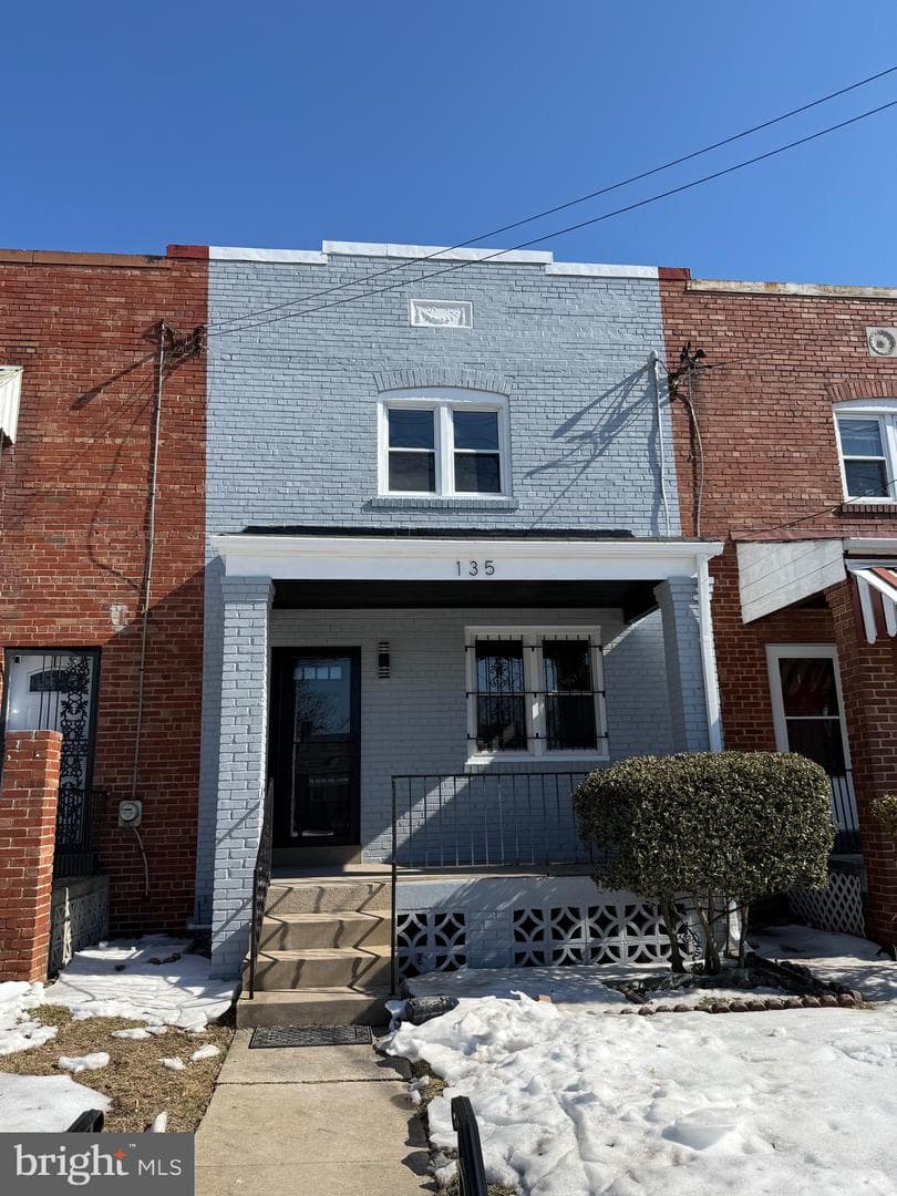 135 47th Street NE photo 1