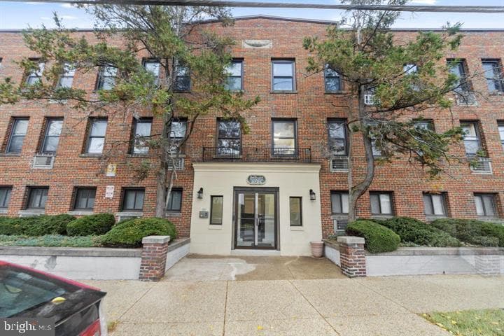 3725 12th Street NE #102