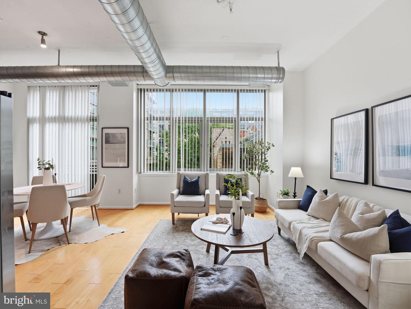 811 4th Street NW #402