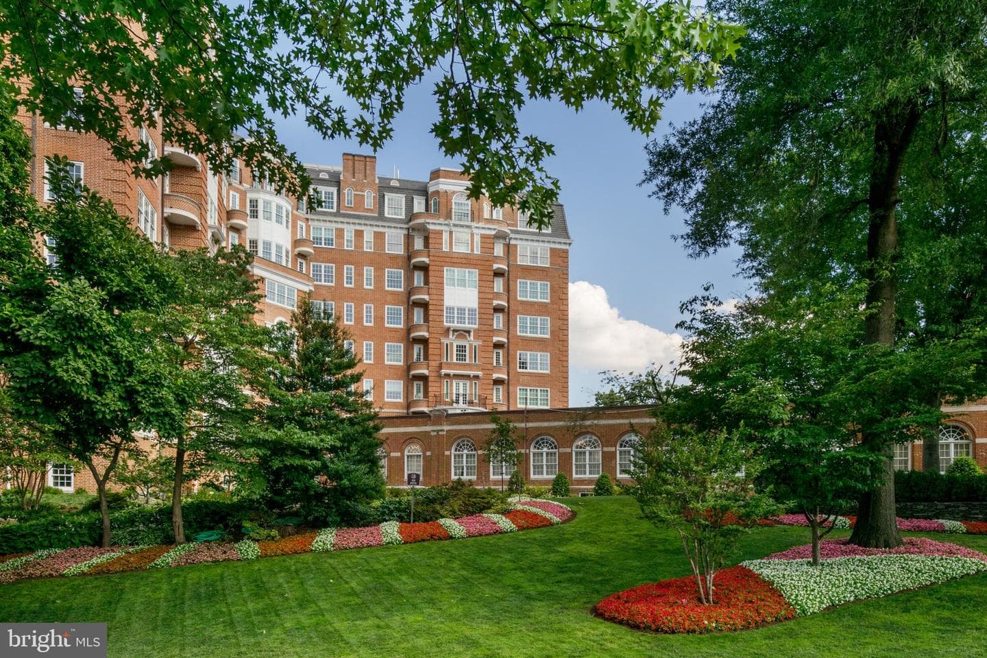 2660 Connecticut Avenue NW #5a
