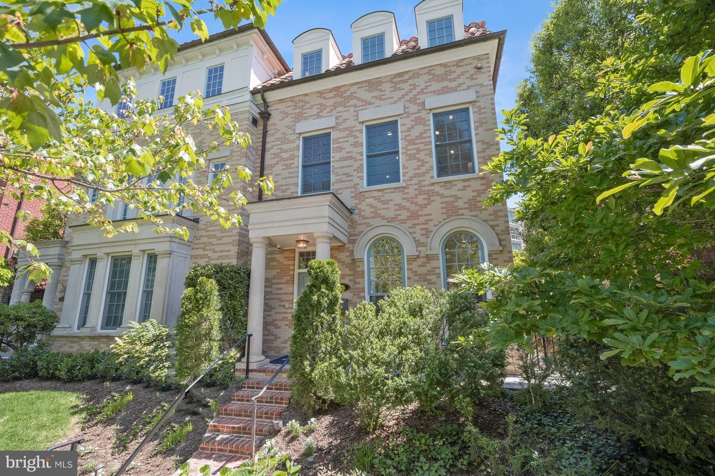2985 38th Street NW