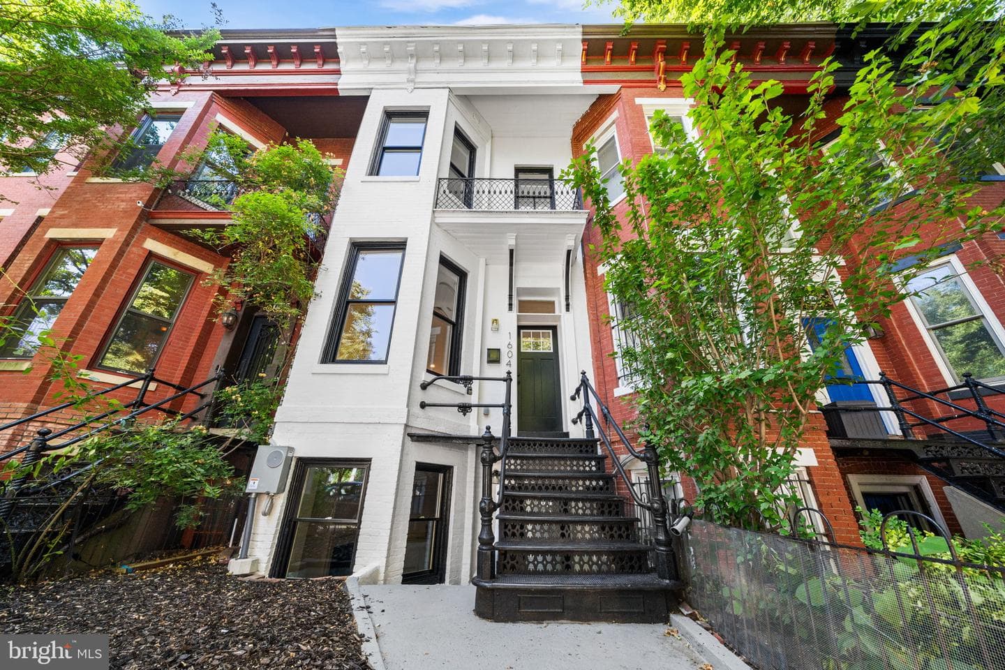 1604 8th Street NW