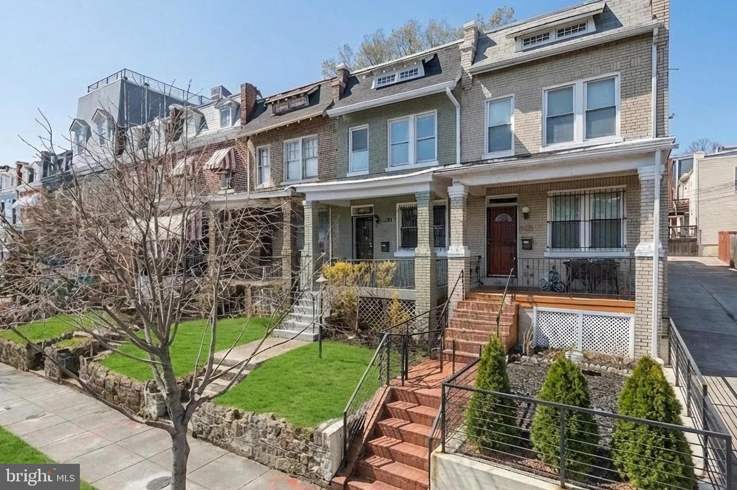 2126 4th Street NE