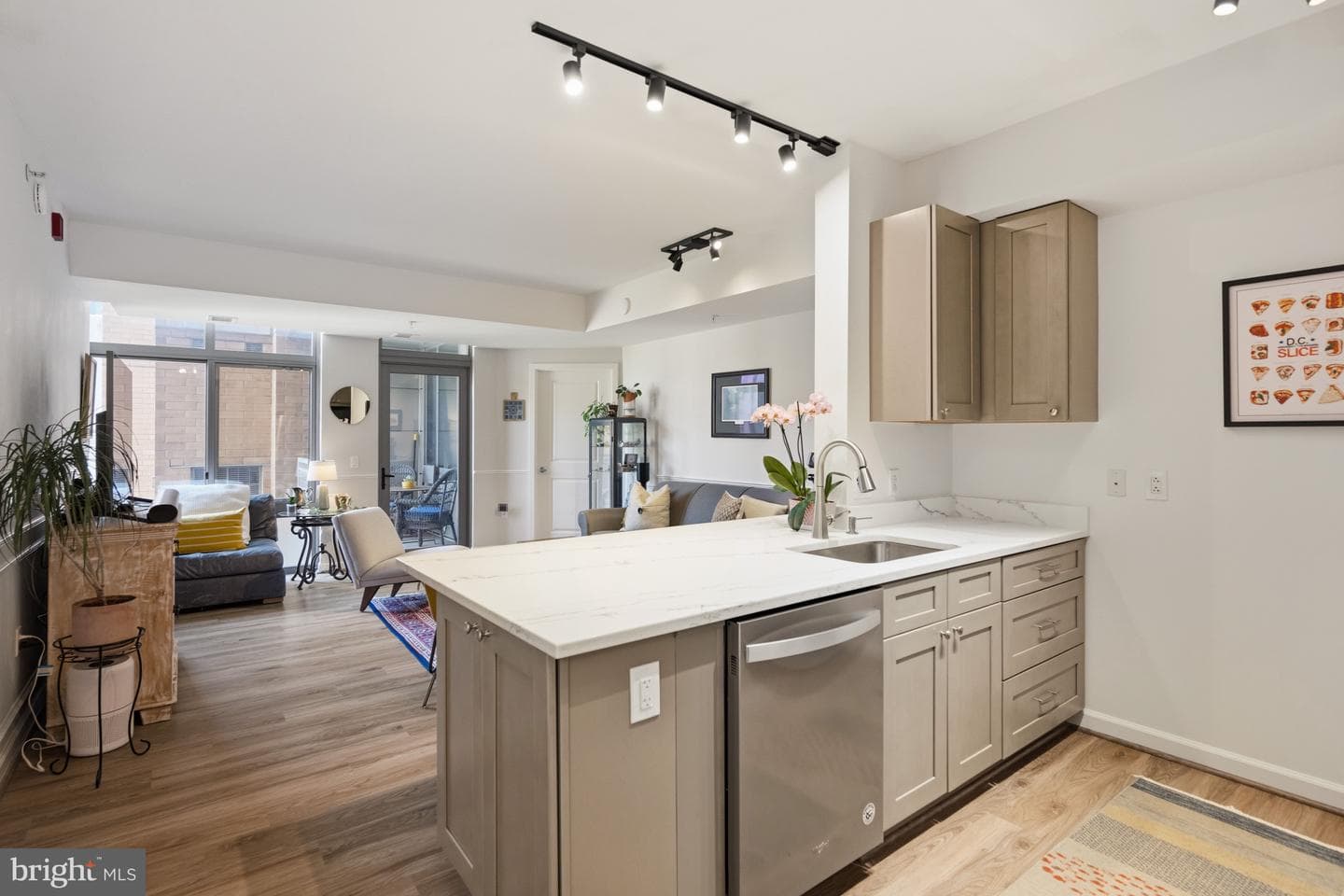 440 L Street NW #601