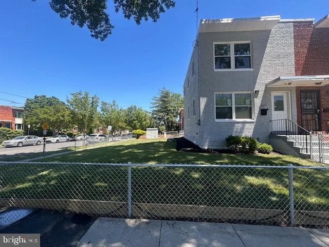 5821 5th Street NE, Washington