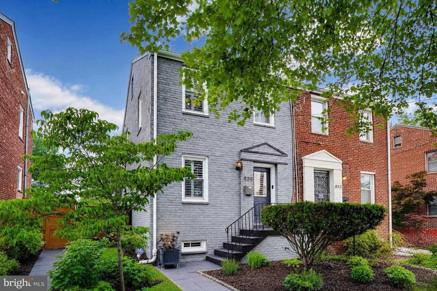 830 Delafield Street NE