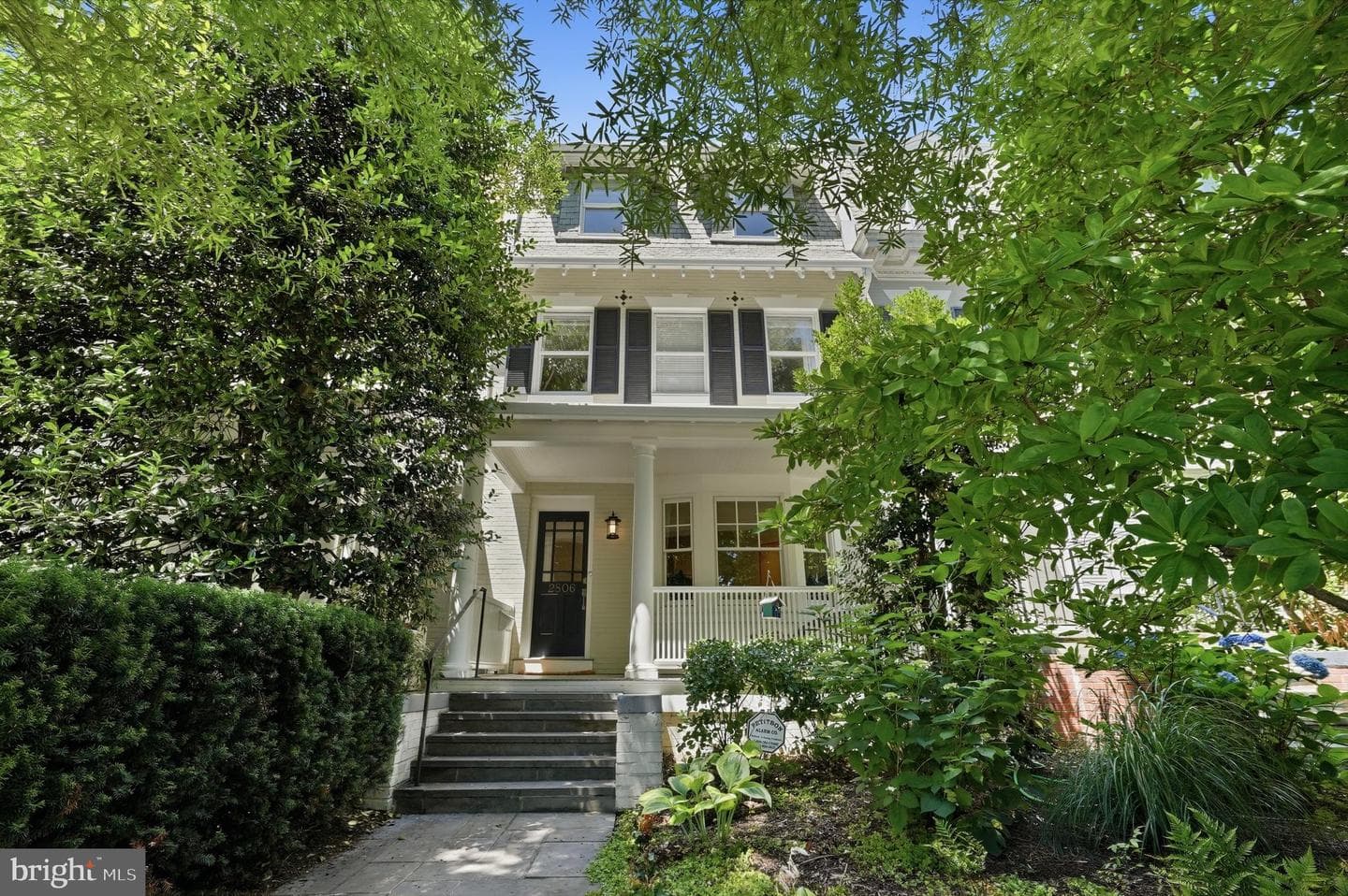 2806 27th Street NW