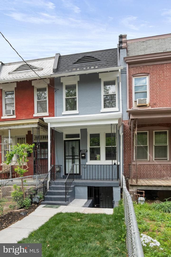 1209 Shepherd Street NW, Washington