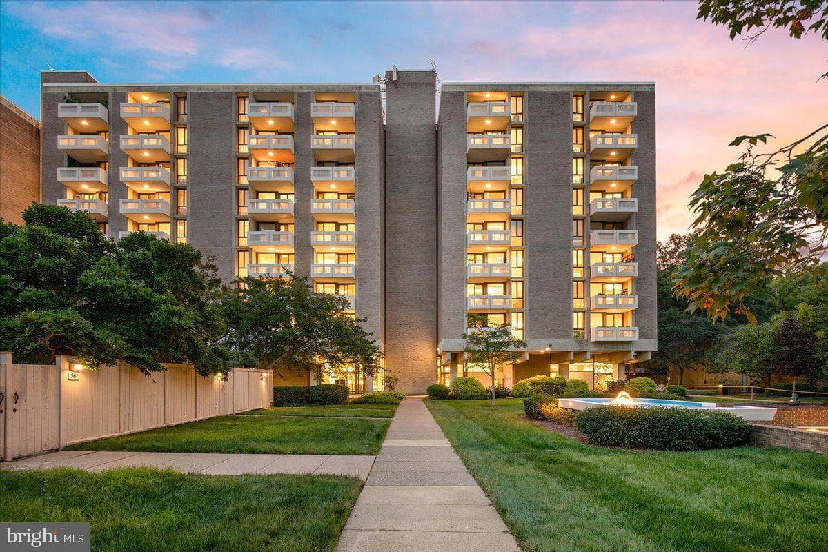 1250 SW 4th Street SW #w104, Washington