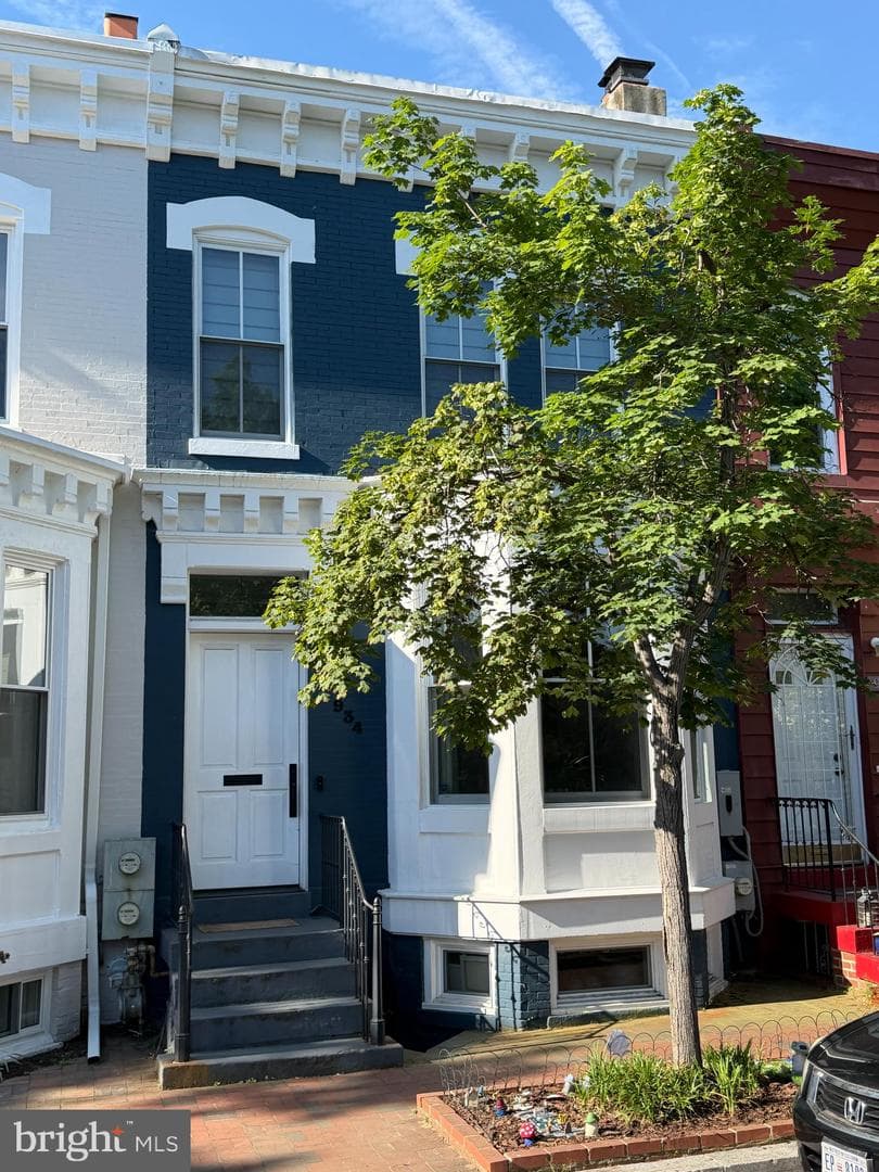 934 French Street NW
