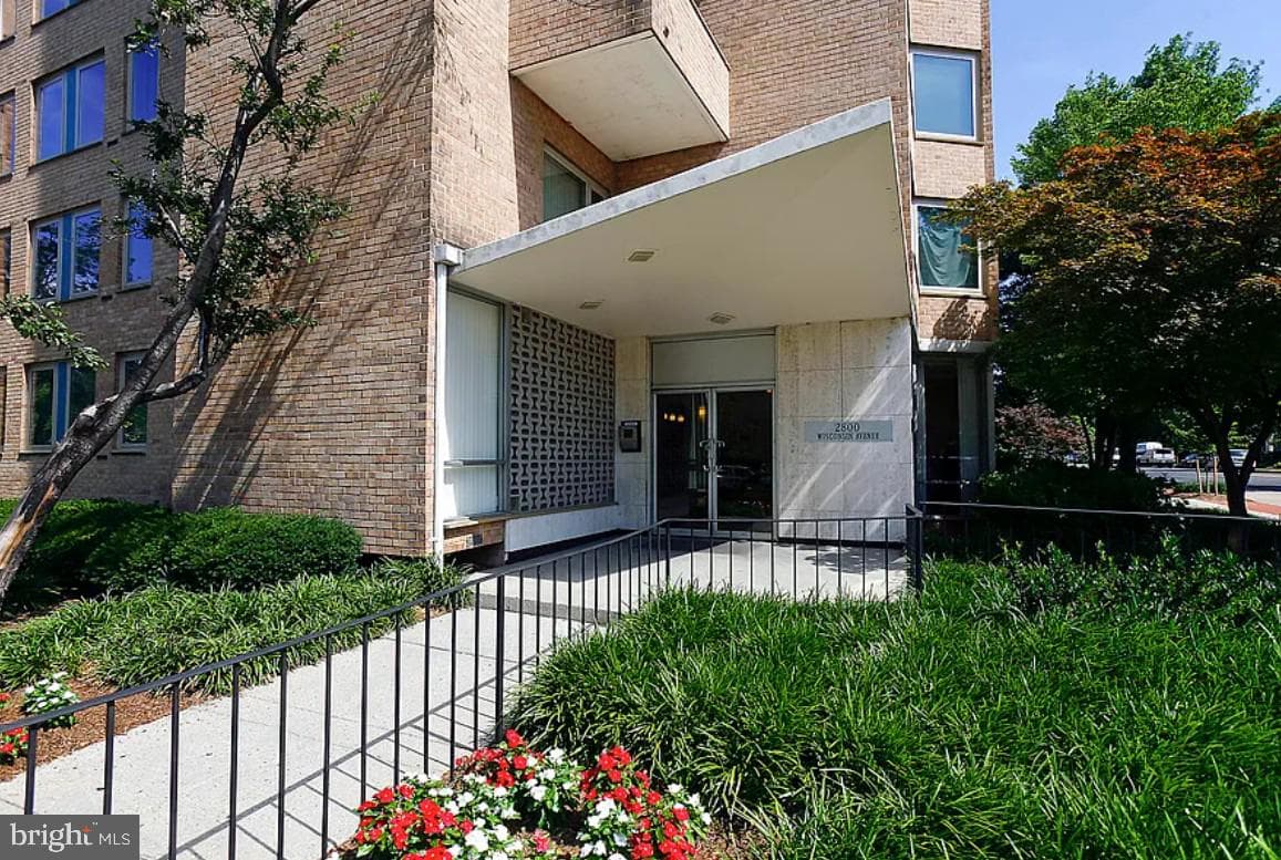 2800 Wisconsin Ave NW #405, Washington