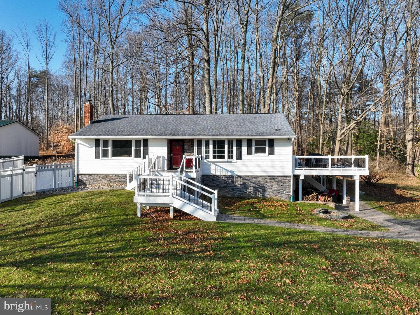 3160 Beards Point Road photo 1