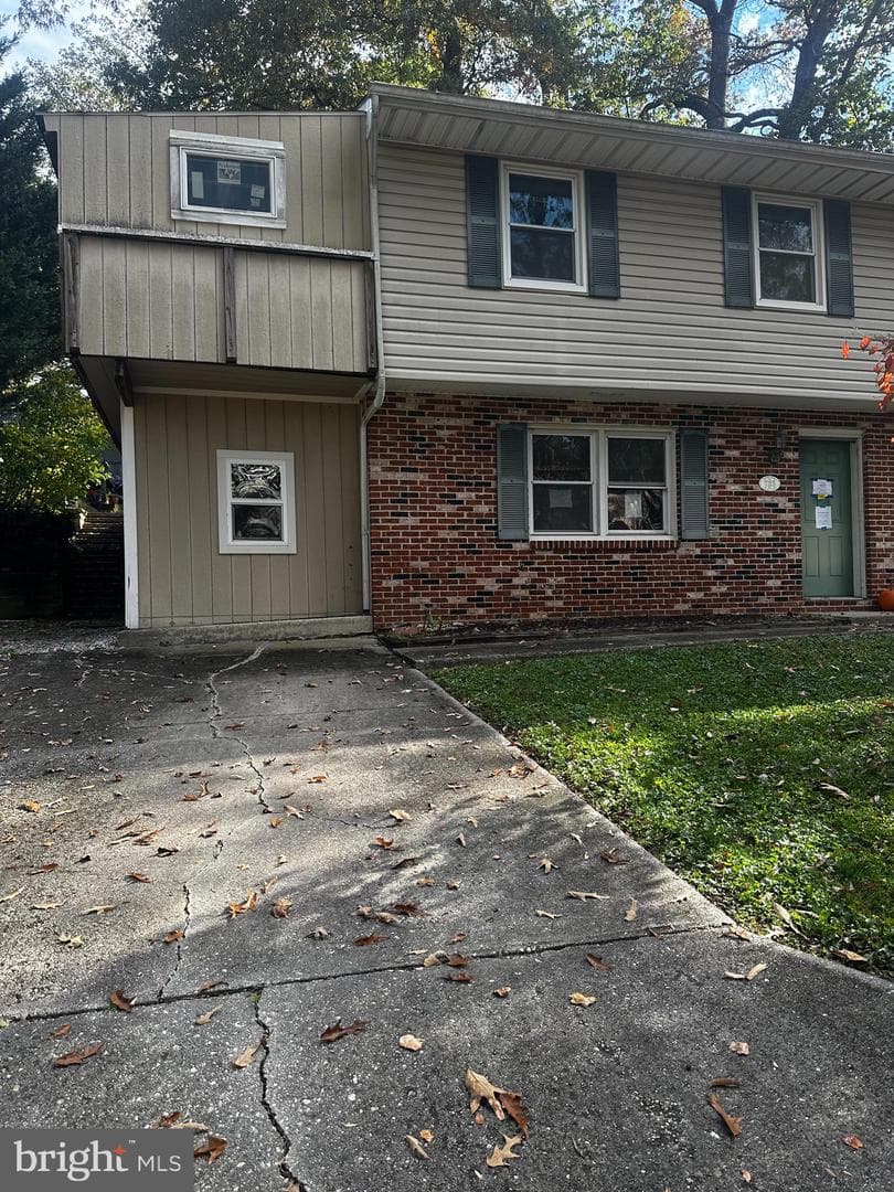 735 Eddy Road photo 1