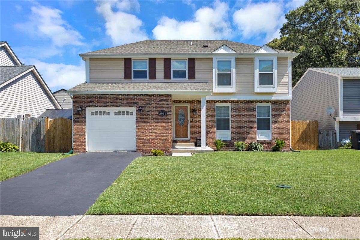 2918 Crystal Palace Lane photo 1