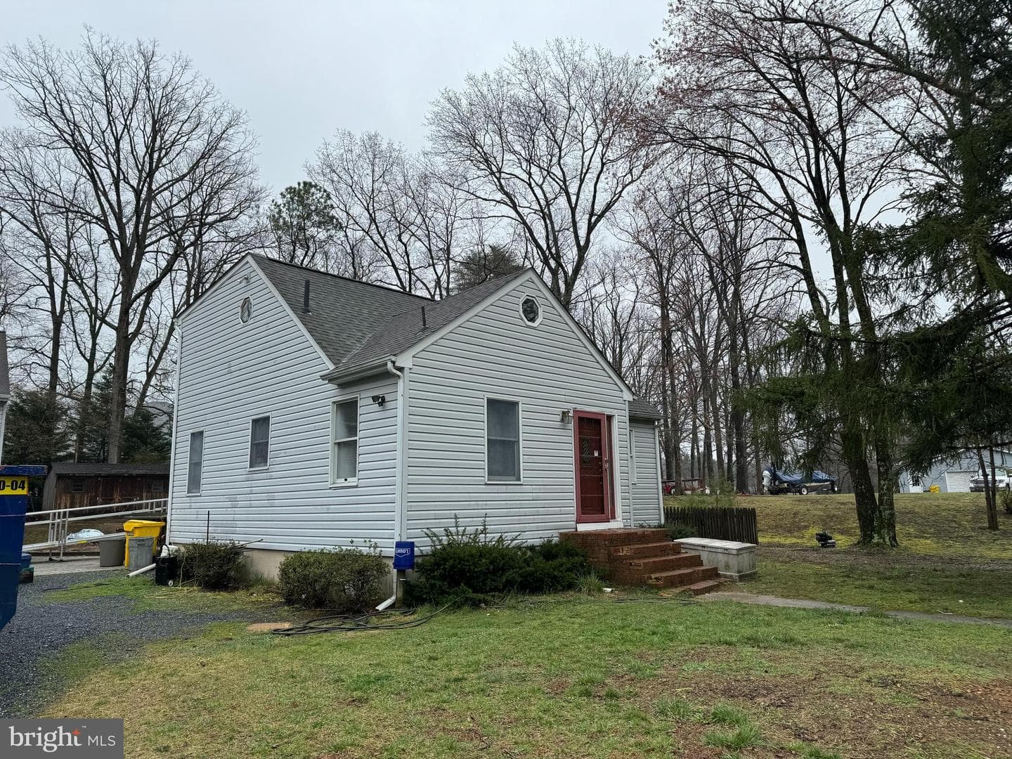 8453 Woodland Road photo 1