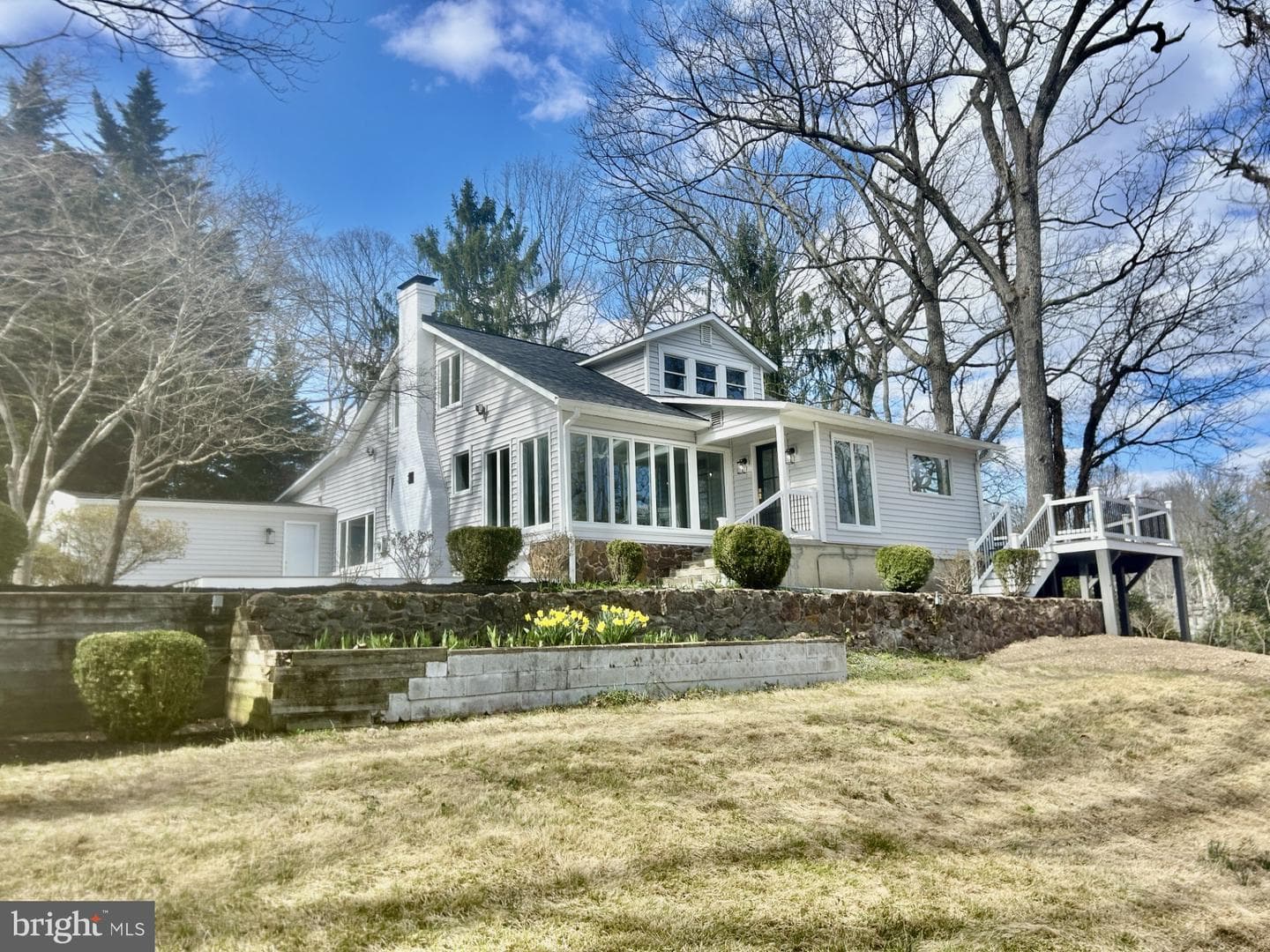 616 Lakeland Road S photo 1