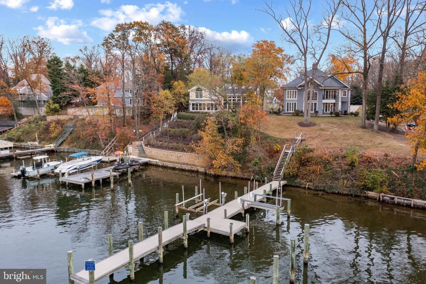 530 Edgewater Road photo 1