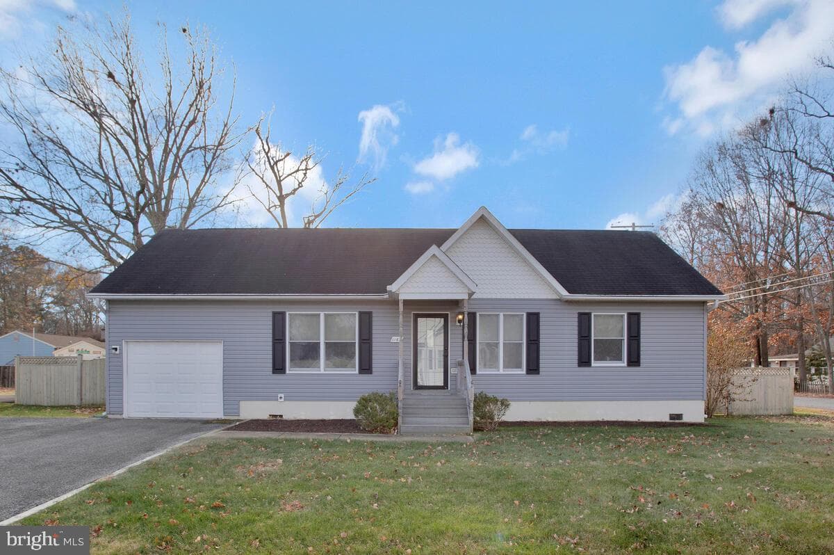 1165 Maple Avenue photo 1