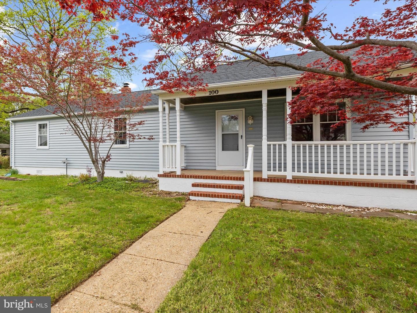 100 Sycamore Road photo 1
