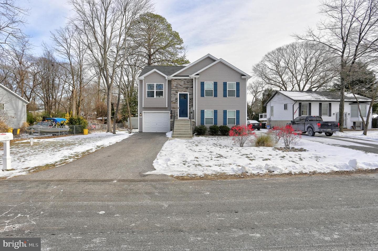 251 11th Street photo 1