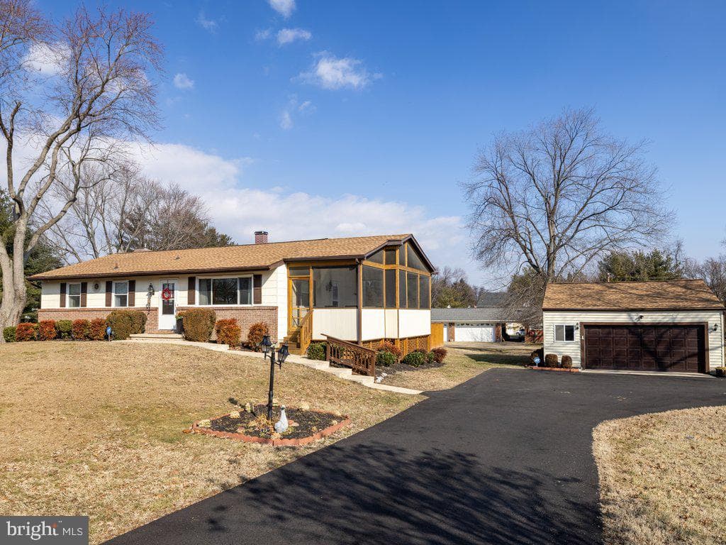 760 Old Stevenson Road photo 1