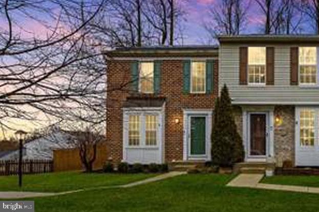 2253 Grand Court photo 1