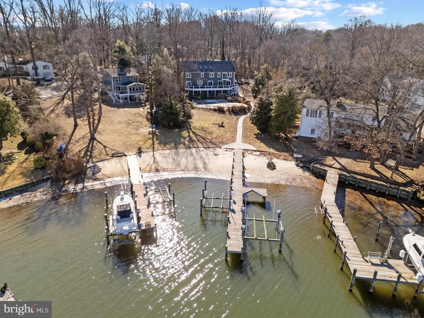 415 Edgewater Road photo 1