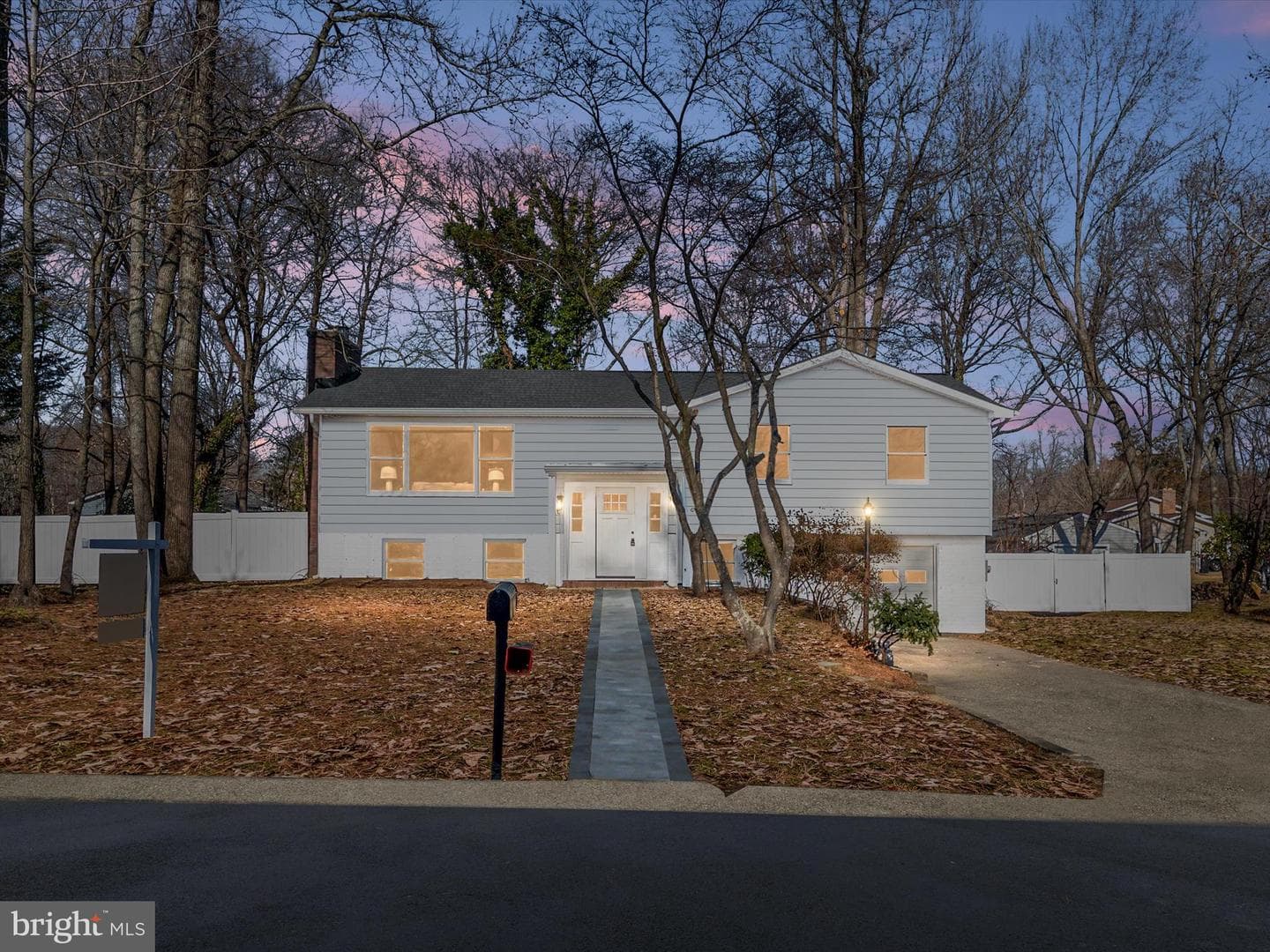 3350 Hazelwood Road photo 1