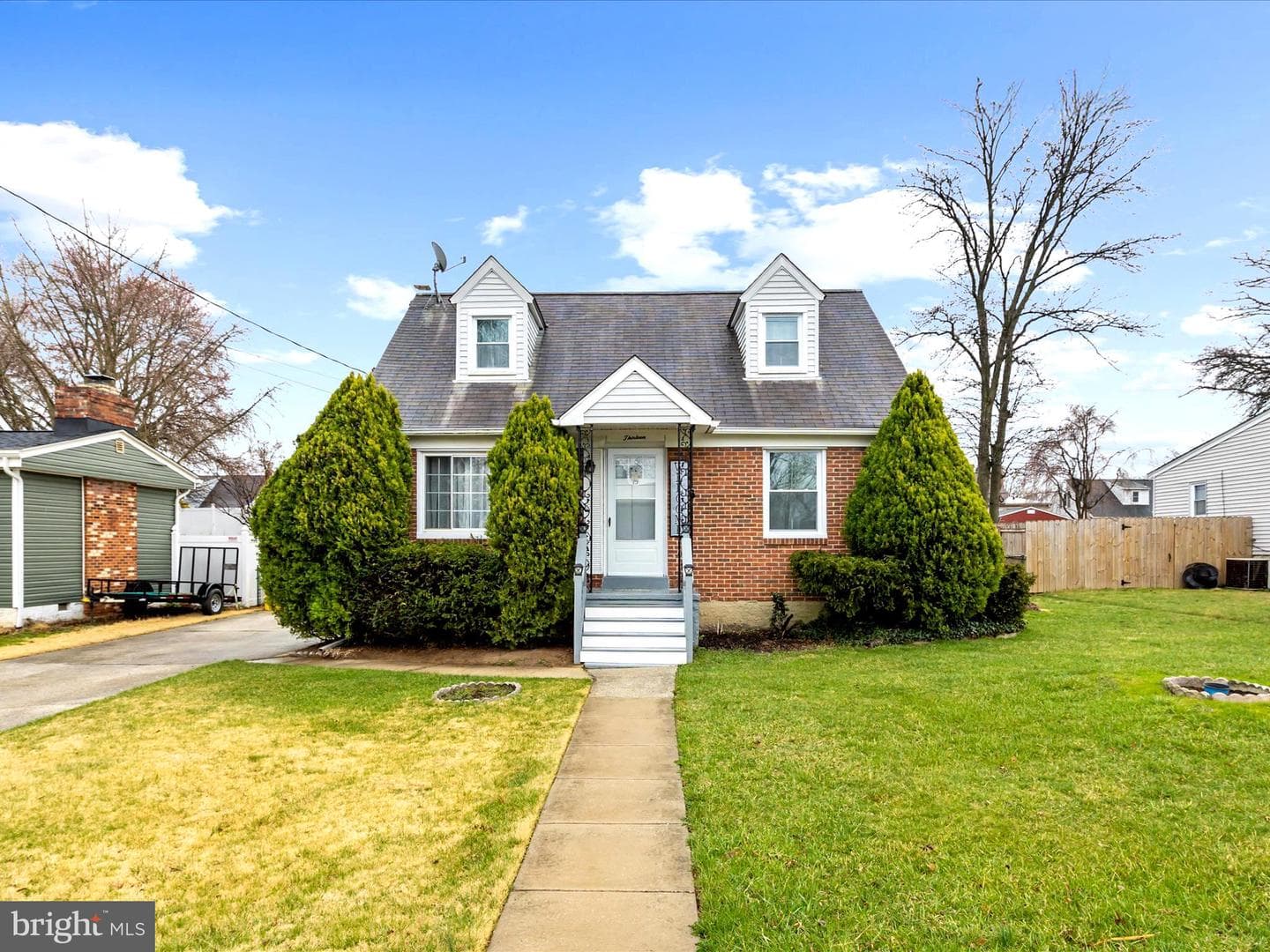 13 Greenwood Avenue photo 1