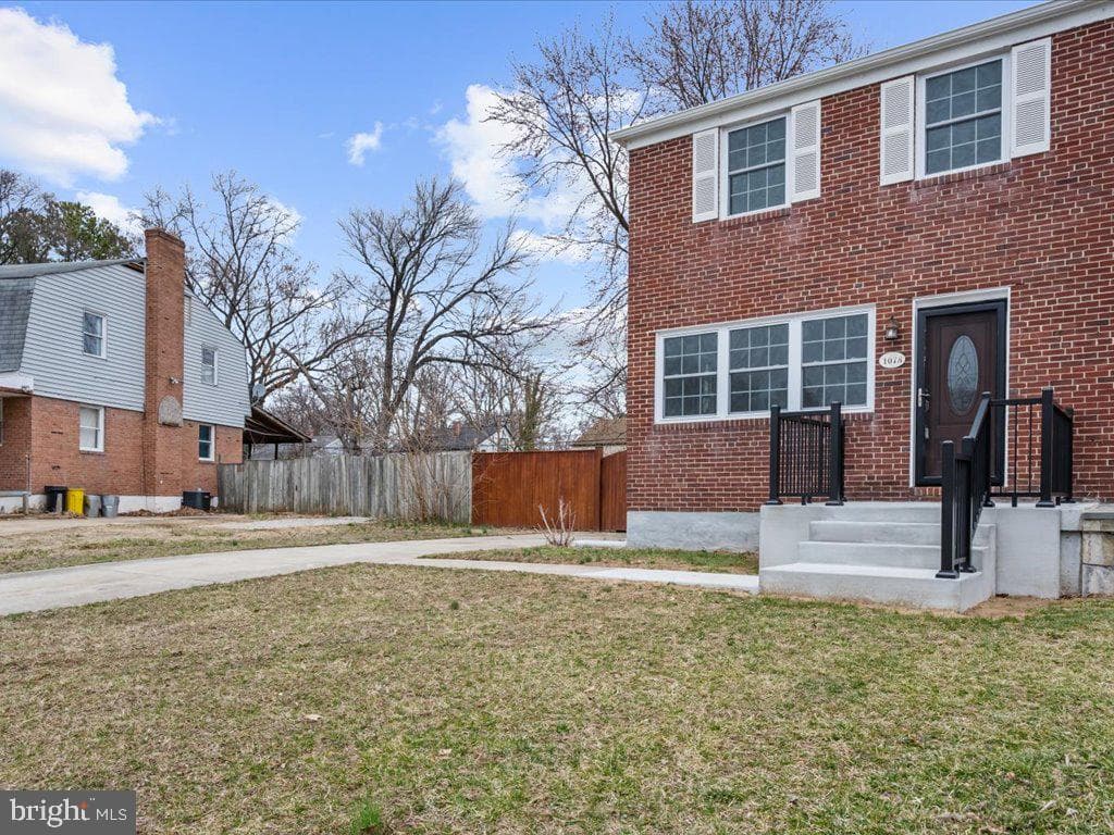 1078 Cayer Drive photo 1